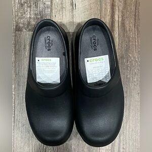 Crocs duel comfort slip on clog, NWT, -Neria Pro II, Size 6
